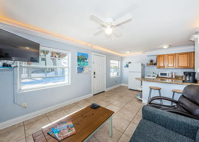 Blue Water Beachside 1 Apartment Clearwater Beach